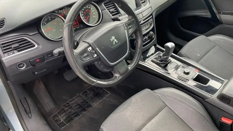 PEUGEOT 508 -