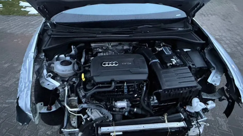 AUDI Q3 -