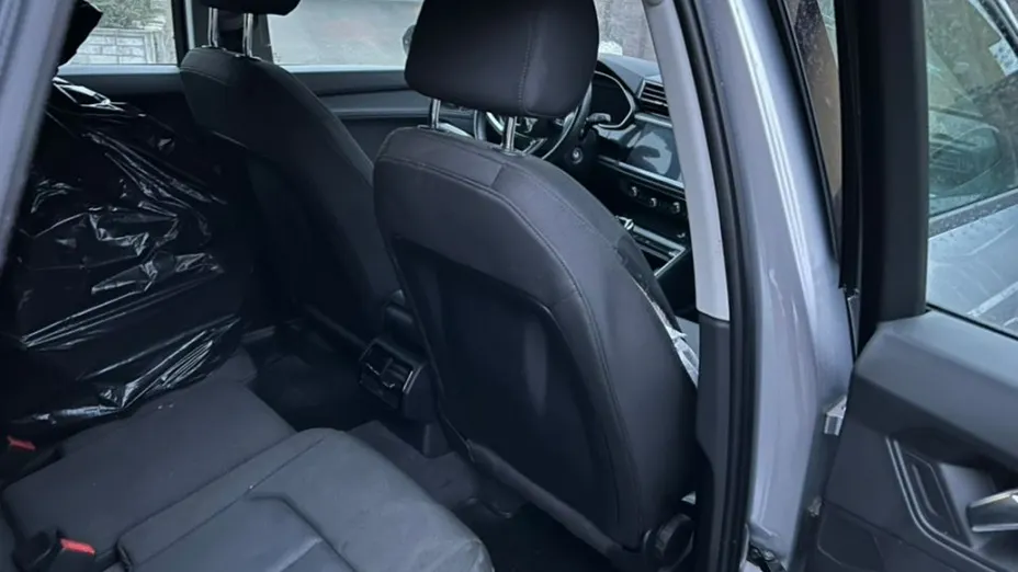AUDI Q3 -