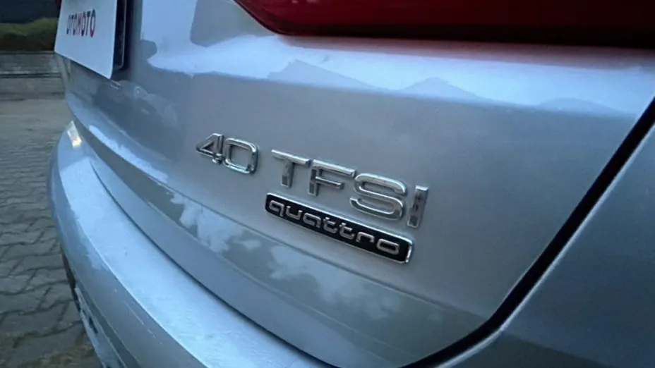 AUDI Q3 -
