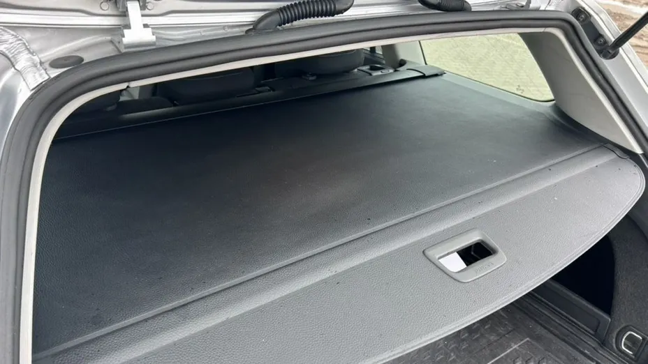 VOLKSWAGEN Passat -