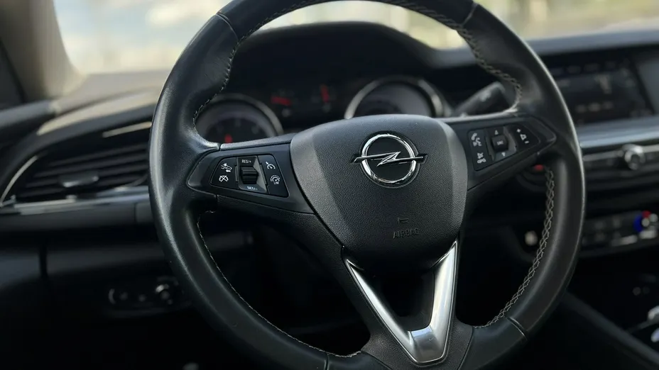 OPEL Insignia -