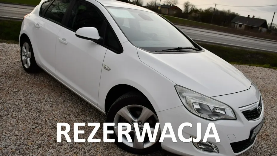 OPEL Astra -