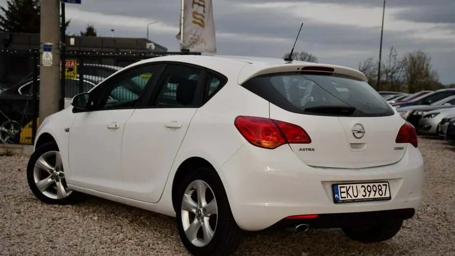 OPEL Astra -