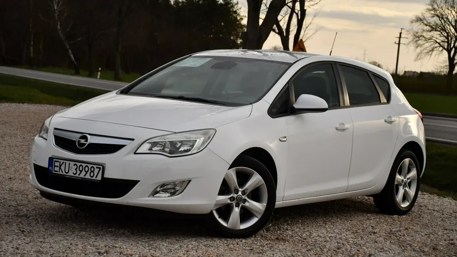 OPEL Astra -