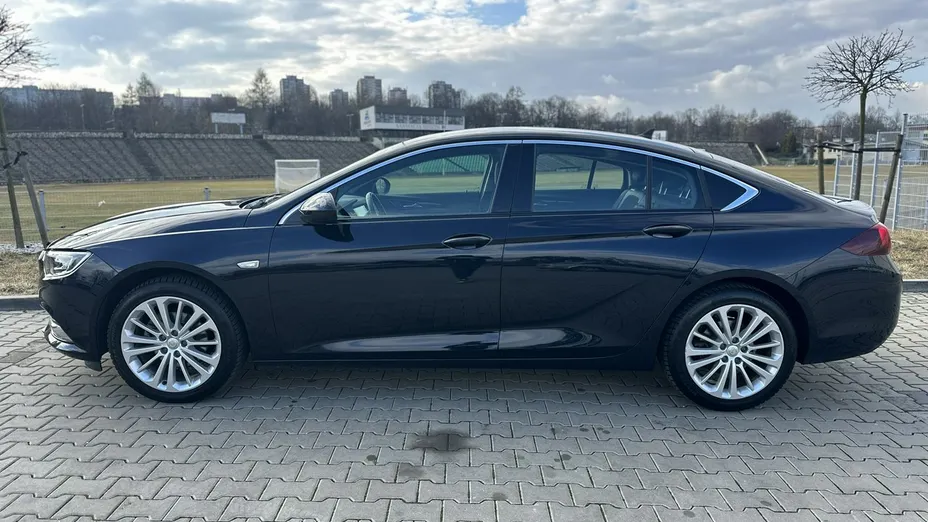 OPEL Insignia -