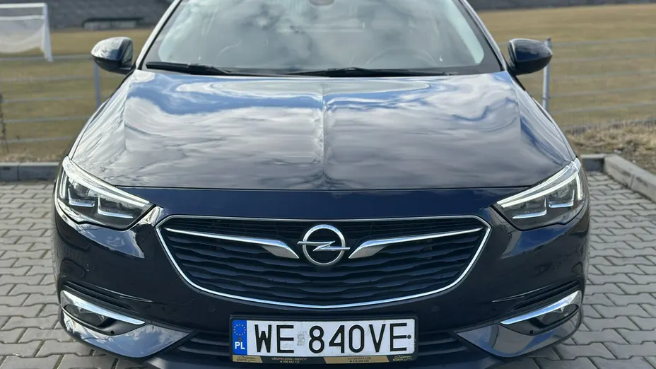 OPEL Insignia -
