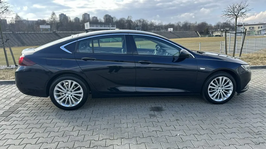 OPEL Insignia -