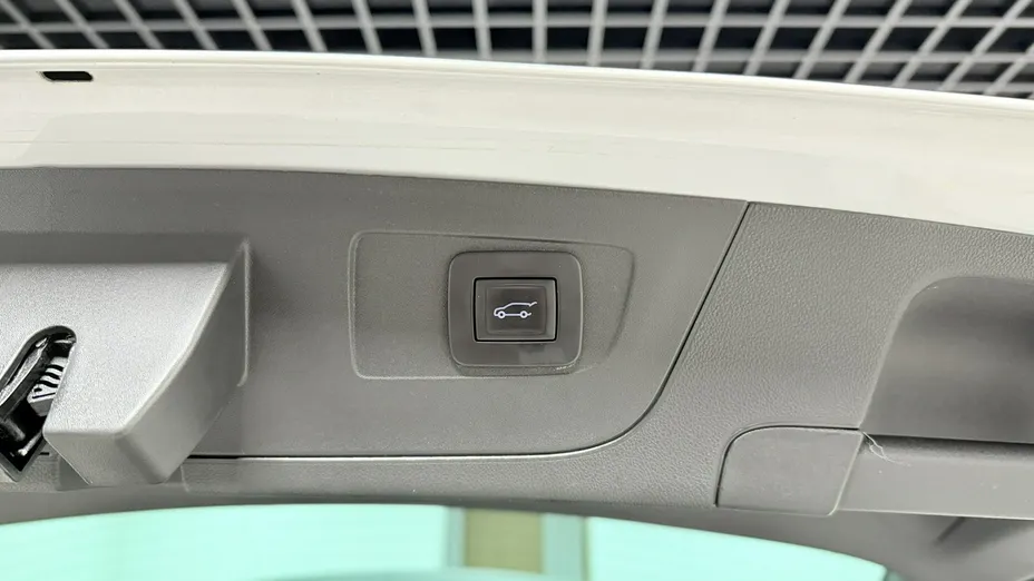 OPEL Insignia -