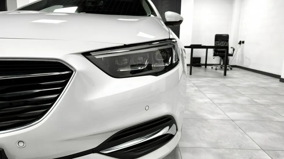 OPEL Insignia -