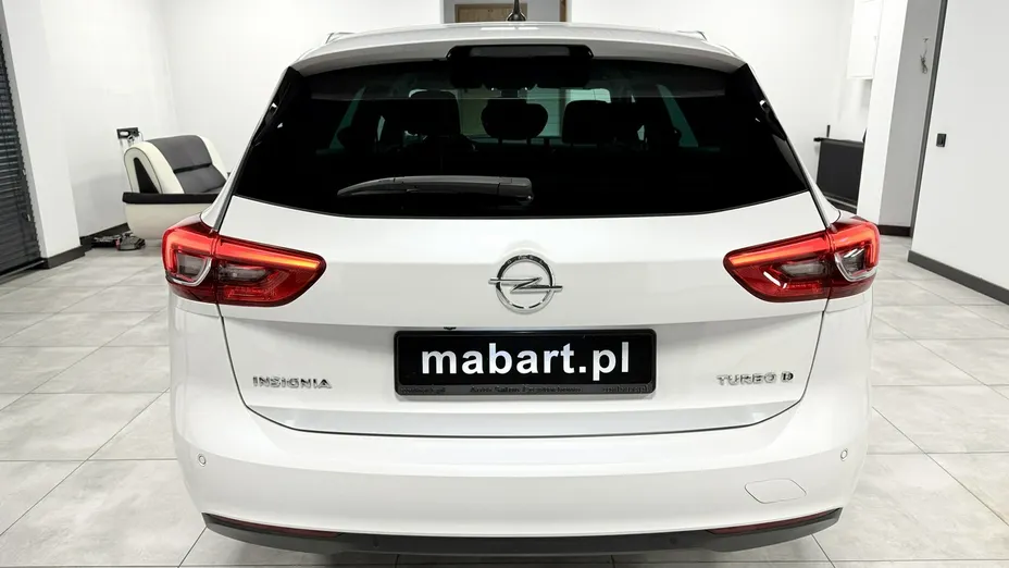 OPEL Insignia -