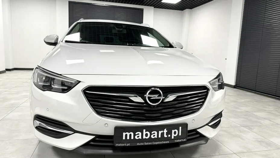 OPEL Insignia -