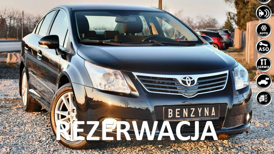 TOYOTA Avensis -