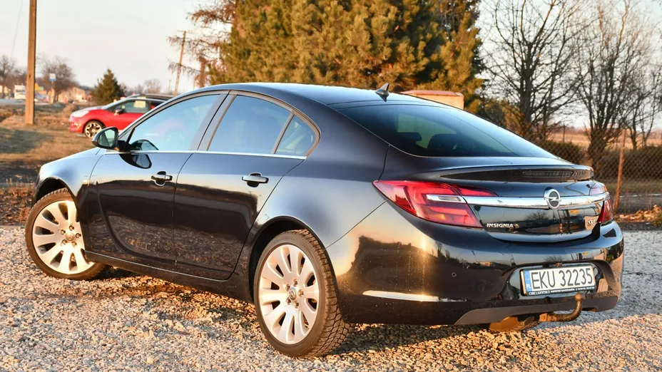 OPEL Insignia -