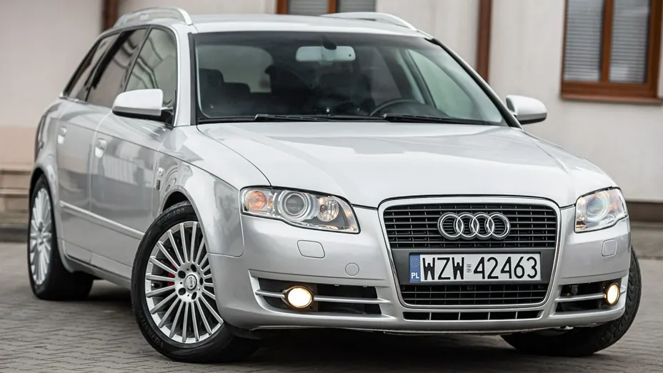 AUDI A4 -