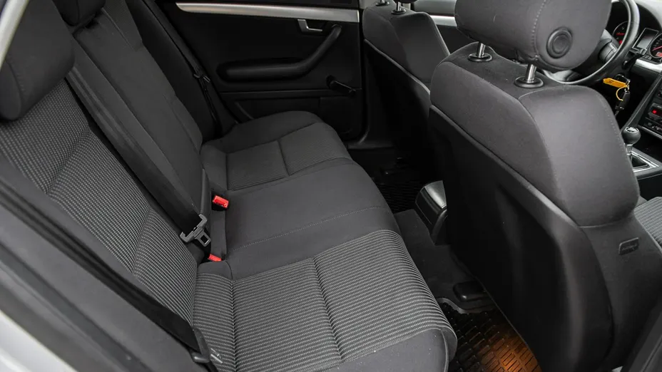 AUDI A4 -