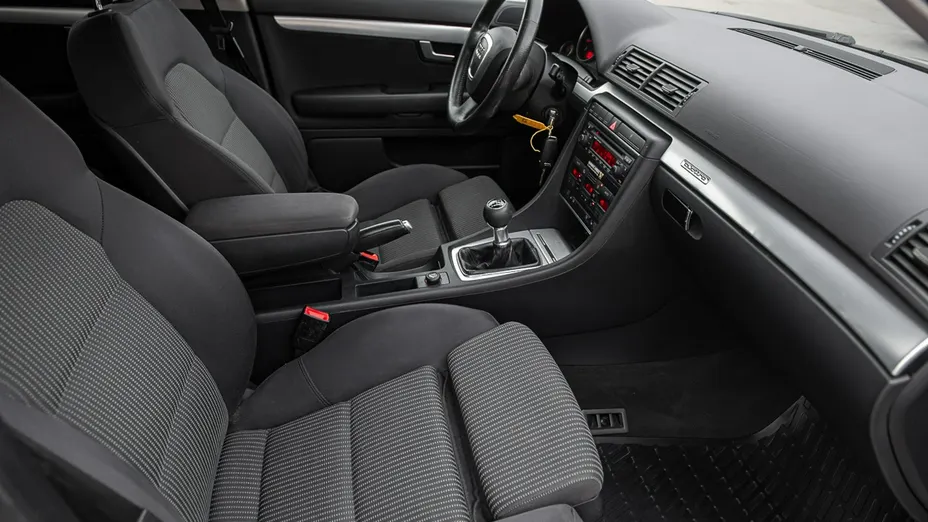 AUDI A4 -