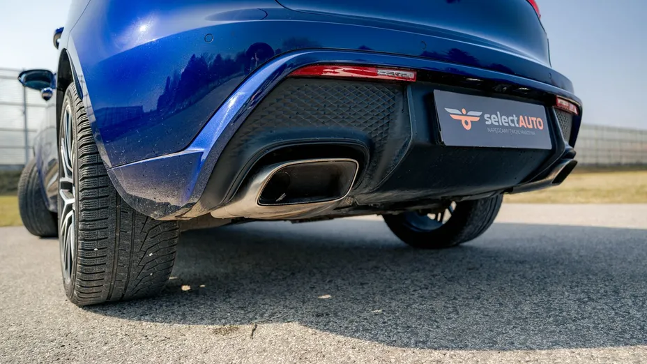 PORSCHE Macan -