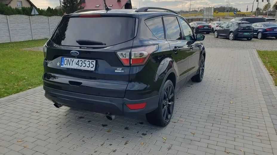FORD Kuga -