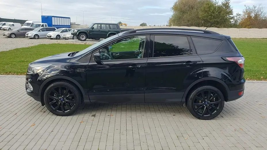 FORD Kuga -