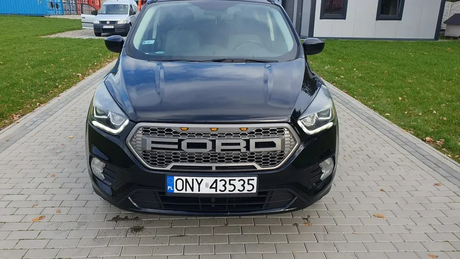 FORD Kuga -