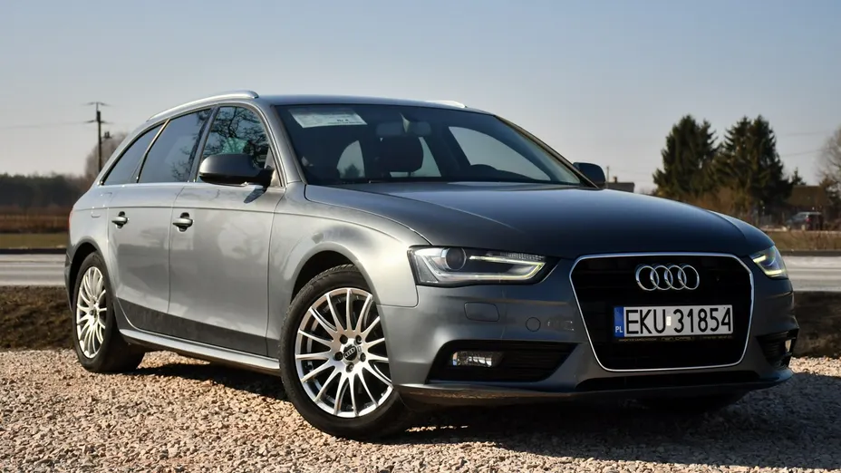 AUDI A4 -