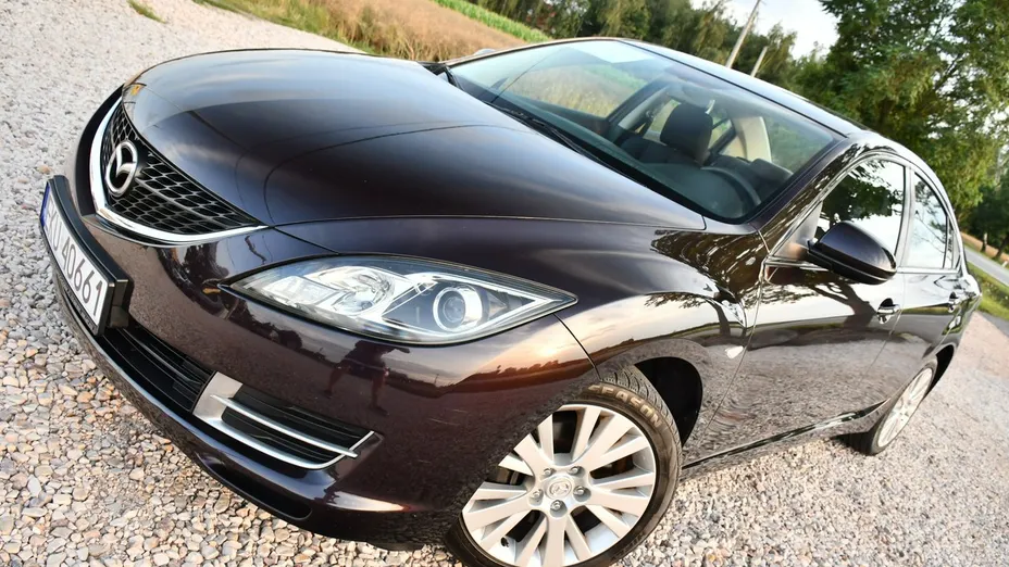MAZDA 6 -
