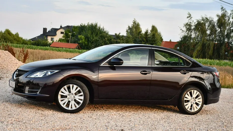 MAZDA 6 -