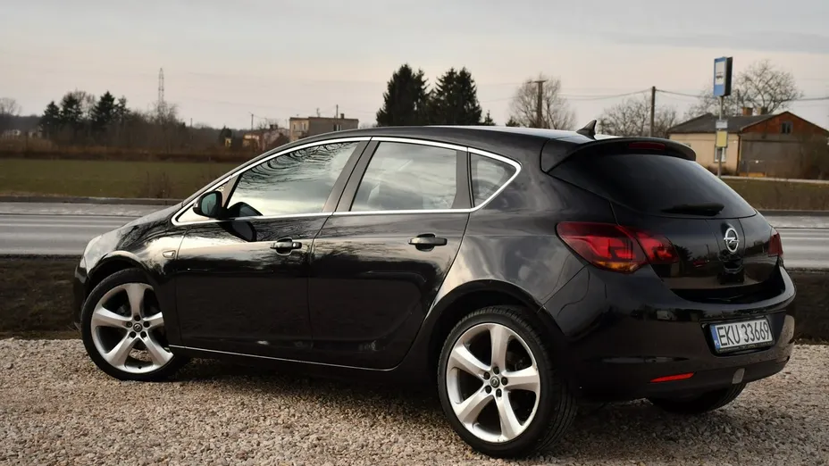 OPEL Astra -