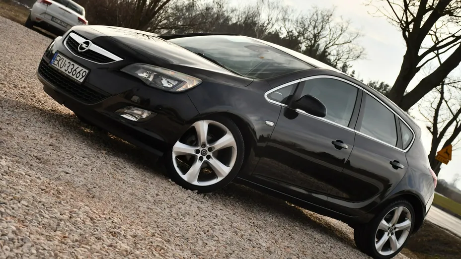 OPEL Astra -