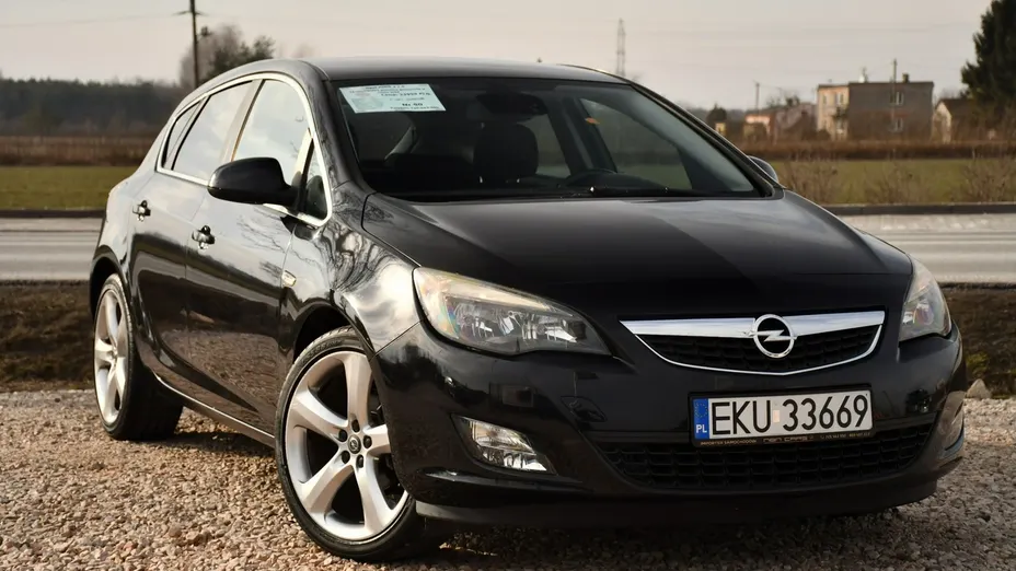 OPEL Astra -