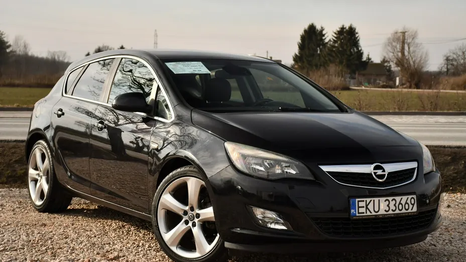 OPEL Astra -