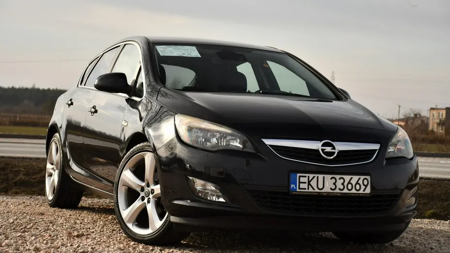 OPEL Astra -
