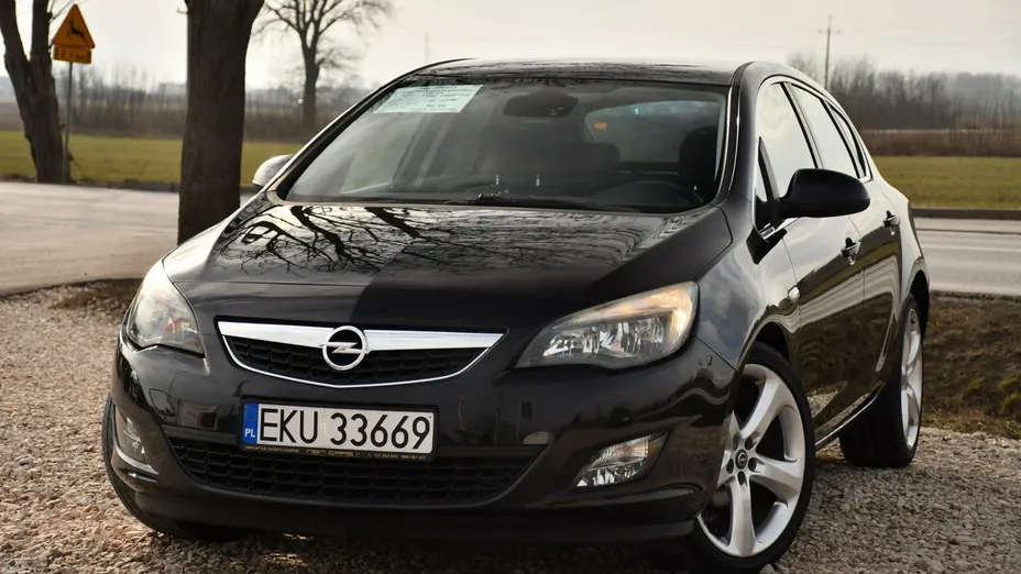 OPEL Astra -