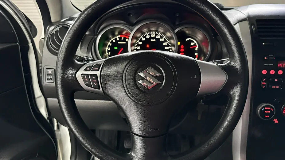 SUZUKI Grand Vitara -