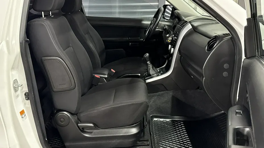 SUZUKI Grand Vitara -