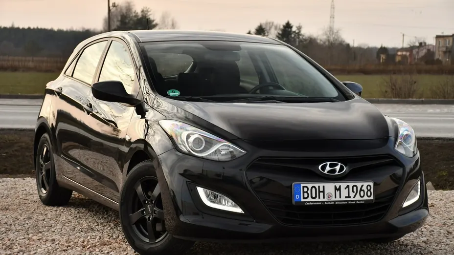 HYUNDAI i30 -