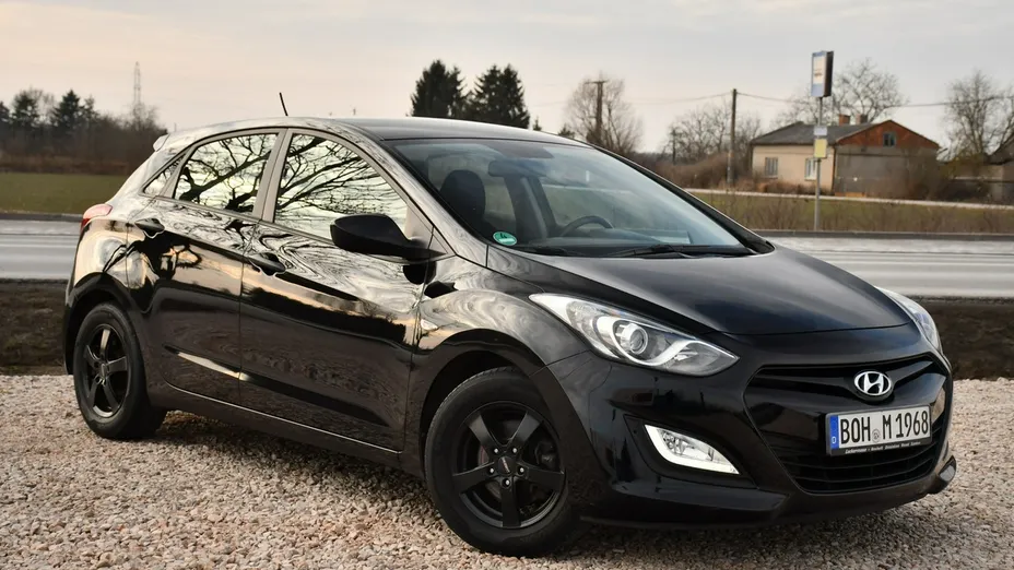 HYUNDAI i30 -