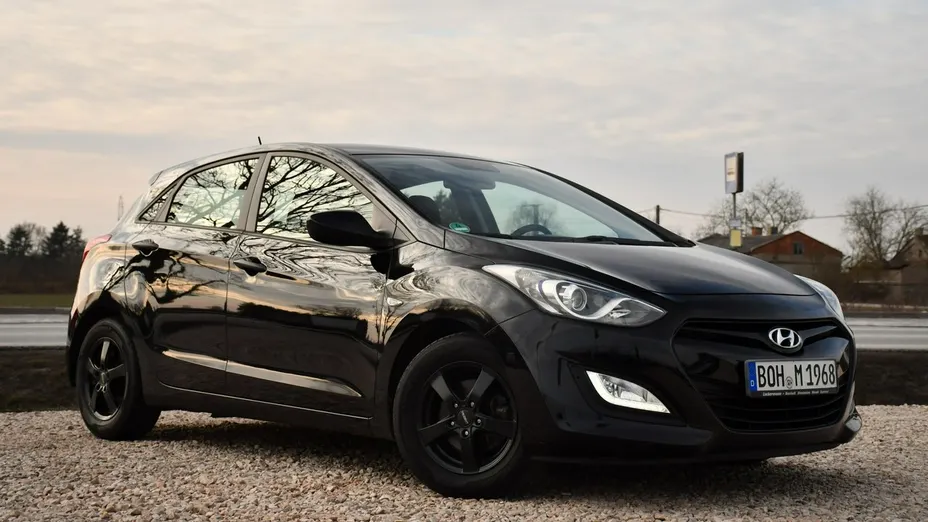 HYUNDAI i30 -