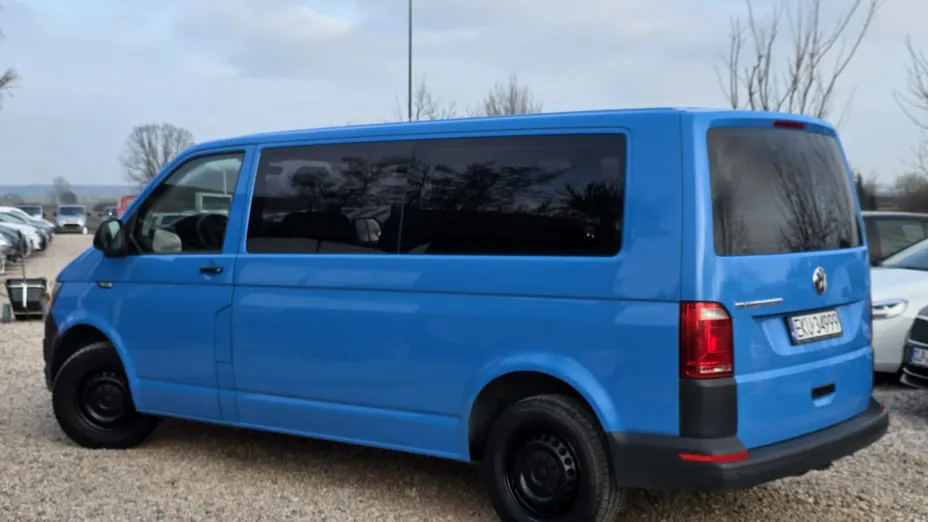 VOLKSWAGEN Transporter -