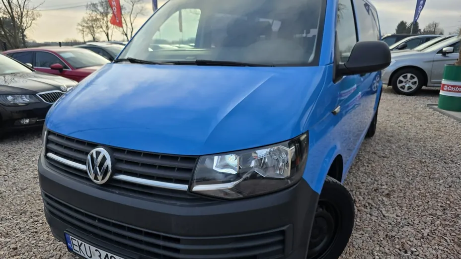 VOLKSWAGEN Transporter -