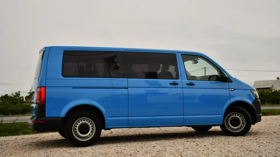VOLKSWAGEN Transporter -