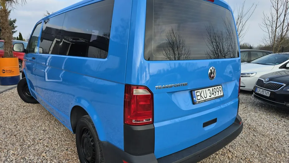 VOLKSWAGEN Transporter -