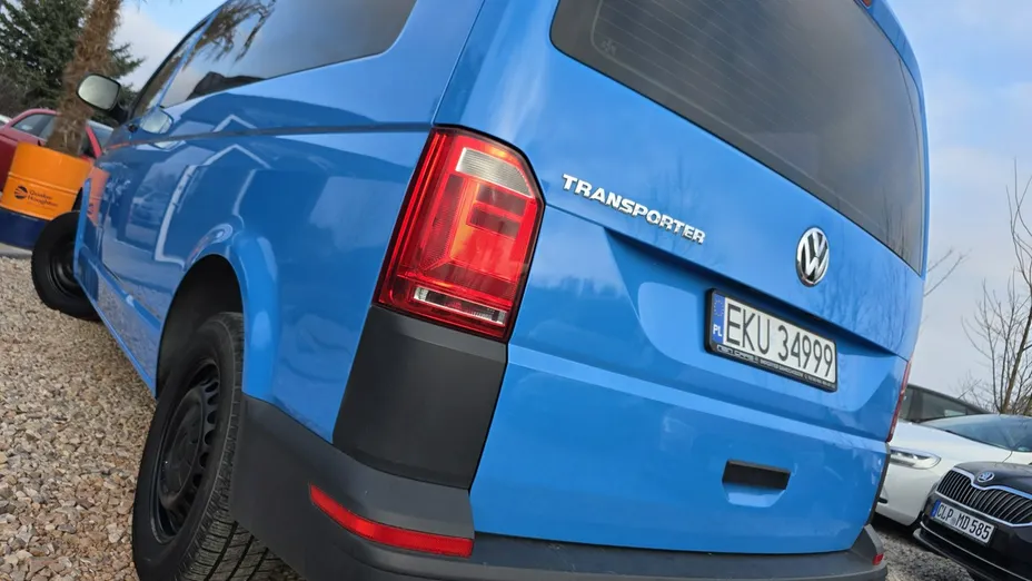 VOLKSWAGEN Transporter -