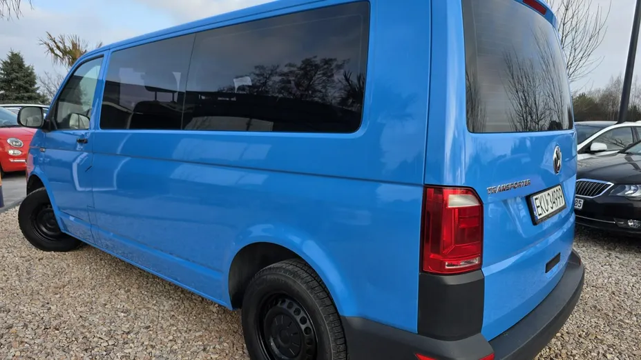 VOLKSWAGEN Transporter -