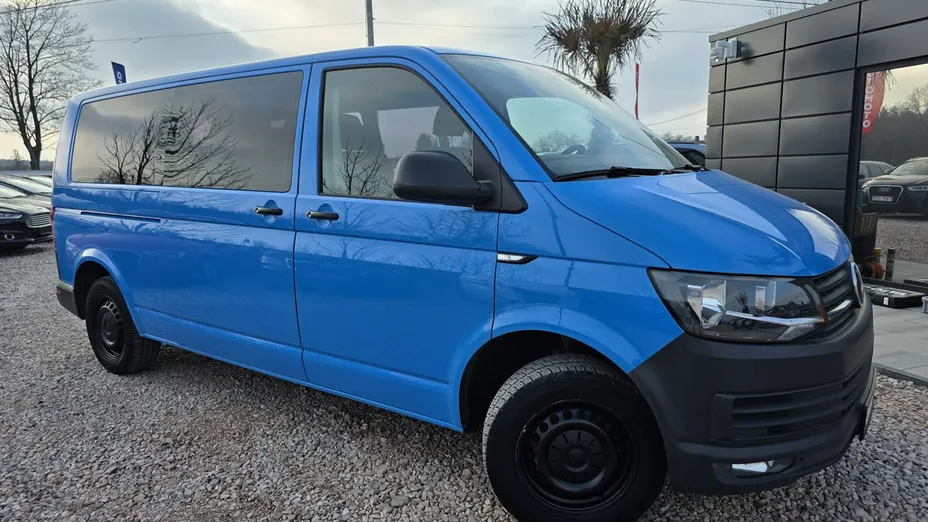 VOLKSWAGEN Transporter -