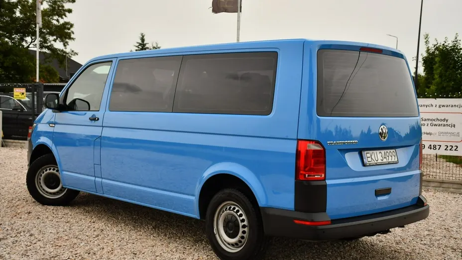 VOLKSWAGEN Transporter -