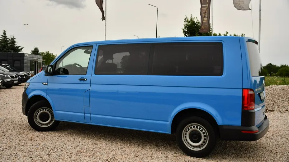 VOLKSWAGEN Transporter -