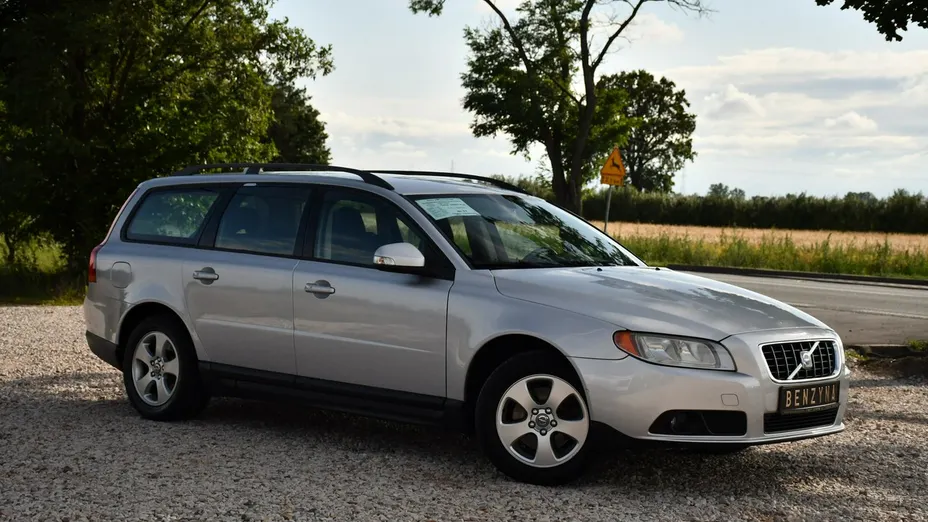 VOLVO V70 -