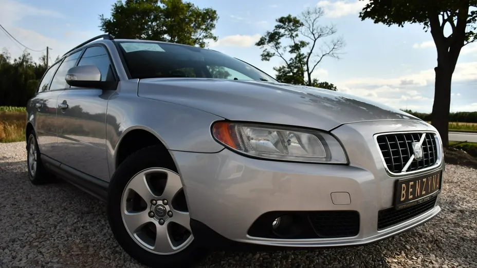 VOLVO V70 -